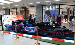 400 bin "lego" parçasıyla yapılan Formula 1 aracı Ankara'da sergileniyor