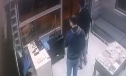 Ankara'da taksi şoförüyle tartışan yolcu 3 el ateş etti; duraktaki şoförlerin panik yaşadı