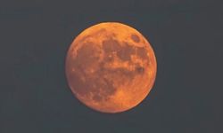 Antalya semalarında 'Kunduz Süper Dolunayı' görüntülendi