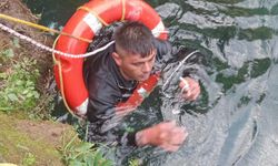 Düden Çayı'na düşen genç, can simidiyle kurtarıldı