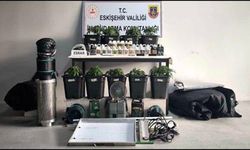 Evlerinde iklimlendirme sistemi kurup uyuşturucu imal eden 3 şüpheliye gözaltı