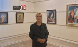 Ressam Selma Sarıca, Zafer Çarşısı’nda sevenleri ile buluştu