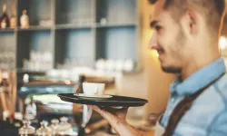 Yiyecek içecek hizmeti sunan işletmelerde zorunlu servis ücreti yasaklanıyor