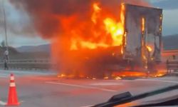 Beykoz'da seyir halindeki kamyon alev alev yandı