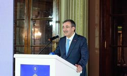 Cevdet Yılmaz 'Milli Sarayların Yüzyılı Sempozyumu'na katıldı