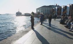 İstanbul’da ara tatil biterken güneşli havayı fırsat bilenler sahilleri doldurdu