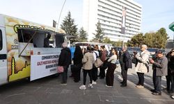 İYİ Parti, Atatürk'ün vefatının 87. yılı dolayısıyla lokma dağıttı