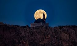 Kasım Dolunayı Van semalarında görsel şölen sundu