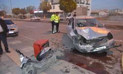 Park halindeki 3 araca çarpan alkollü sürücü, sağlık çalışanına "Beni morga götürün" dedi