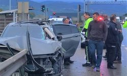 Samsun’da iki otomobil çarpıştı; 3 yaralı