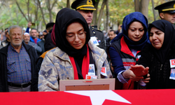 Şehit astsubayın kız kardeşi, uçağın düştüğü gün ağabeyinin şehit olacağını rüyasında görmüş