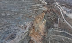 Sivas'ta göçük altında kalan şantiye müdürünü arama çalışmaları 3'üncü gününde