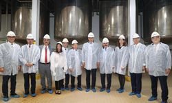 Sağlık Bakanı Memişoğlu yerli ilaç firması Atabay’ı ziyaret etti