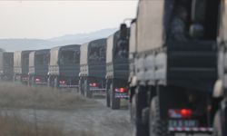 Düşen askeri uçağın enkazı tırlarla yurda getirildi