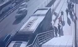 Zeytinburnu'nda metrobüsün çarptığı engelli yolcu hayatını kaybetti