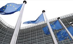 AB yapay zeka kurallarını ertelemeyi planlıyor