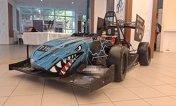 Üniversitelilerin ürettiği elektrikli yarış aracı, 100 kilometreye 3,6 saniyede çıkıyor