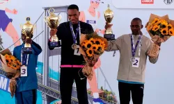 İstanbul Maratonu'nda kazananlara ödülleri verildi