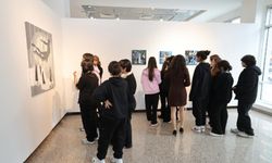 "Varlığın Arayüzü" sergisi Sefaköy Galeri Küp'te sanatseverleri bekliyor