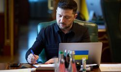 Zelenskiy: Rusya bir haftada yaklaşık 1000 İHA ve 980 güdümlü hava bombası fırlattı