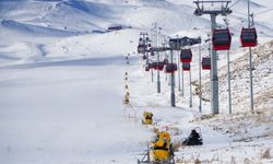 Erciyes Kayak Merkezi, suni karlama ile yeni sezona hazırlanıyor
