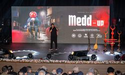 Başkentte "Medd-Up" sahne gösterisi izleyiciyle buluştu