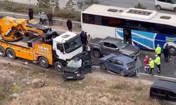 Ankara'da vinç, 13 araca çarptı; 5 yaralı