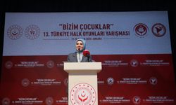Bakan Göktaş, 'Bizim Çocuklar 13'üncü Türkiye Halk Oyunları Yarışması'nın açılış törenine katıldı