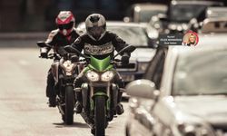 Ankara trafiğinden kaçan motora sarıldı