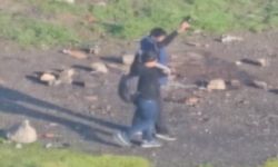 Esenyurt'ta kurusıkı tabancayla ateş eden iki ortaokul öğrencisi gözaltına alındı