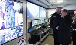 Yıldız, Taksim Meydanı'nda yılbaşı için alınan tedbirleri denetledi