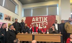 İzmir’de belediye işçileri ‘çıplak ücrete' karşı 'çıplak ayak yürüyüşü' yapacak