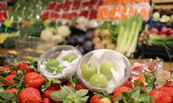 Kış ayında yaz meyveleri eriğin 3 tanesi 300, kirazın 5 tanesi ise 195 TL