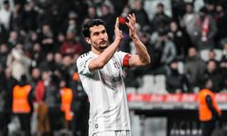 Necip Uysal: Kariyerime bu forma altında nokta koyacağım