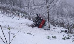Ordu'da kamyonet karla kaplı yolda şarampole yuvarlandı: 6 yaralı