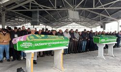 Osmaniye’deki otobüs kazasında ölen 3 kişi, toprağa verildi