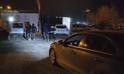 Otomobilden 3,2 kilo uyuşturucu çıktı; 2 tutuklama