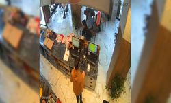 Otomobil döner salonuna girdi; o anlar kamerada