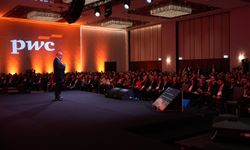 PwC Türkiye “Dönüşümle Güçlen Geleceğe Yön Ver” temasını yapay zeka ile anlattı