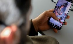 ‘Sosyal medya kullanım süresi yoğunluğu, gençlerde beyin çürümesine yol açıyor’