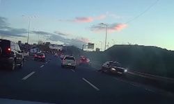 Trafikte makas atan sürücü kazaya sebep oldu; O anlar kamerada