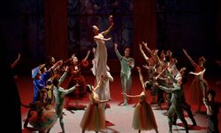 Çaykovski'nin 134 yıllık ölümsüz eseri "Fındıkkıran" balesi prömiyere hazır