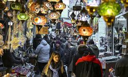 İstanbul'da yılbaşı öncesi alışveriş hareketliliği yaşanıyor