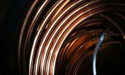 Bakır fiyatları arz yetersizliği endişeleriyle Londra'da rekor seviyeye yükseldi