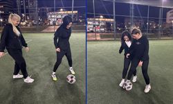 Farklı mesleklerden kadınlar her hafta halı sahada buluşuyor