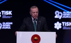 Cumhurbaşkanı Erdoğan: KOBİ'lere çalışan başına aylık 2 bin 500 liralık desteği 2026'da 3 bin 500 liraya yükseltiyoruz
