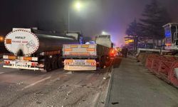 TIR’ın arkadan çaptığı servis minibüsündeki 9 kişi yaralandı