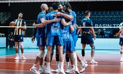 Halkbank Fenerbahçe'ye set vermedi