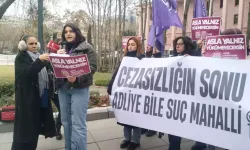 Kadın hakime silahlı saldırı, Bakanlık önünde protesto edildi