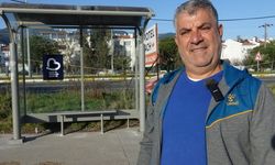 Balıkesir'de babanın kızı "ıslanmasın" diye yaptığı durak belediye ekiplerince yenilendi